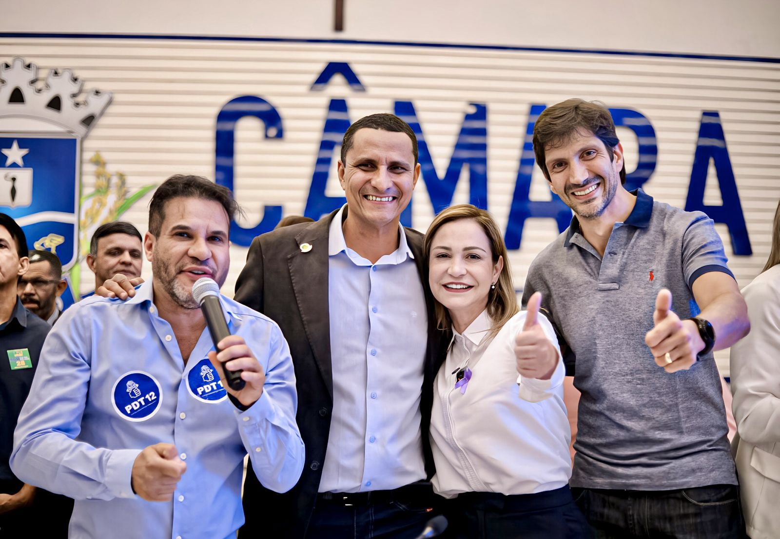 Eerizania tem apoio de coligação com 11 partidos Eerizania tem apoio de coligação com 11 partidos