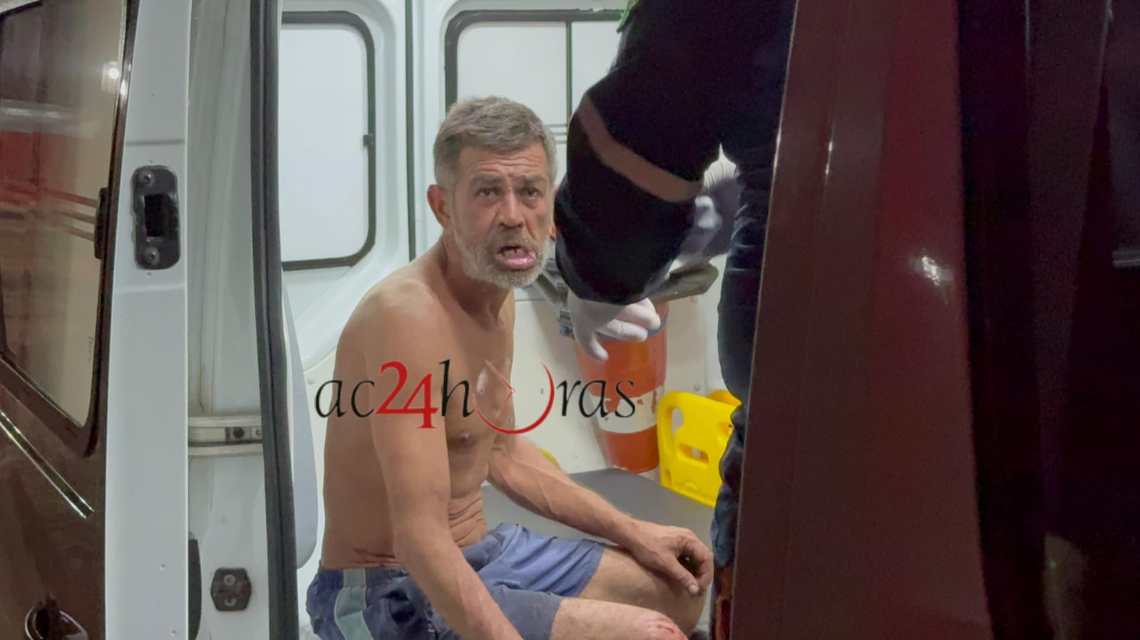 Usuário é esfaqueado por irritar traficante ao pedir droga em ‘boca de fumo’ – ac24horas.com Usuário é esfaqueado por irritar traficante ao pedir droga em ‘boca de fumo’ – ac24horas.com
