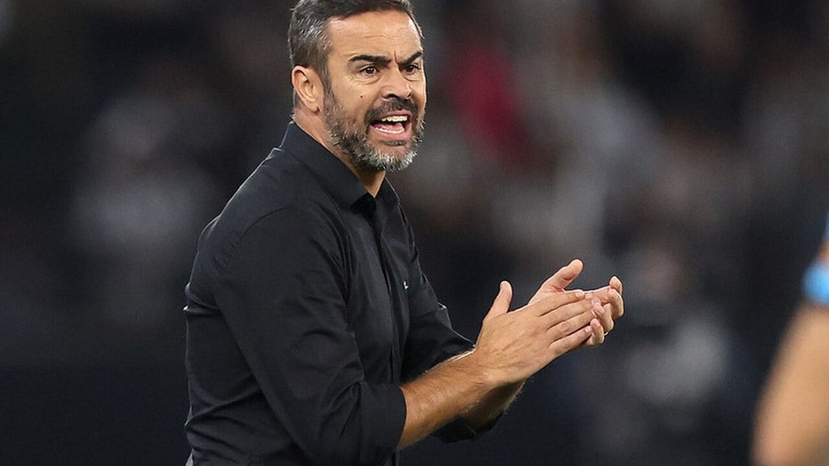 Artur Jorge valoriza vitória do Botafogo, mas pontua: ‘Dificuldade apenas começando’ Artur Jorge valoriza vitória do Botafogo, mas pontua: ‘Dificuldade apenas começando’