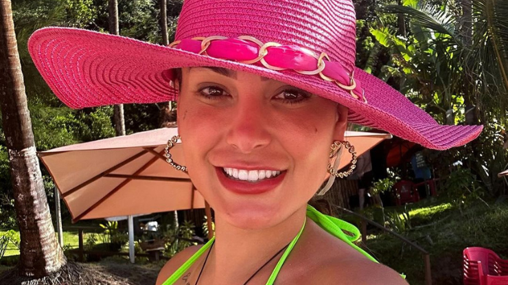 Após bifurcar língua, Andressa Urach quer criar igreja e fechar corpo com tattoo Após bifurcar língua, Andressa Urach quer criar igreja e fechar corpo com tattoo