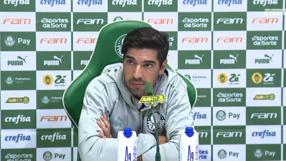 Palmeiras tenta consertar estrago, após arrogância de Abel com repórter mulher Palmeiras tenta consertar estrago, após arrogância de Abel com repórter mulher