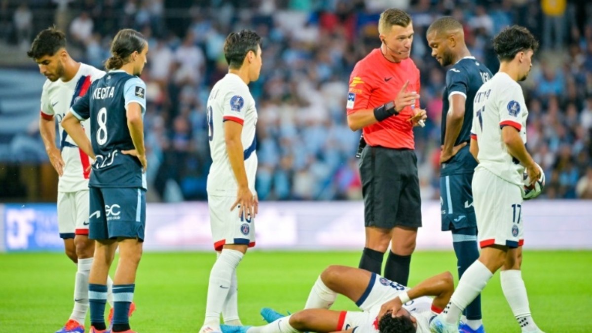 Com lesão no tornozelo, Gonçalo Ramos desfalcará PSG por ‘cerca de 3 meses’ Com lesão no tornozelo, Gonçalo Ramos desfalcará PSG por ‘cerca de 3 meses’
