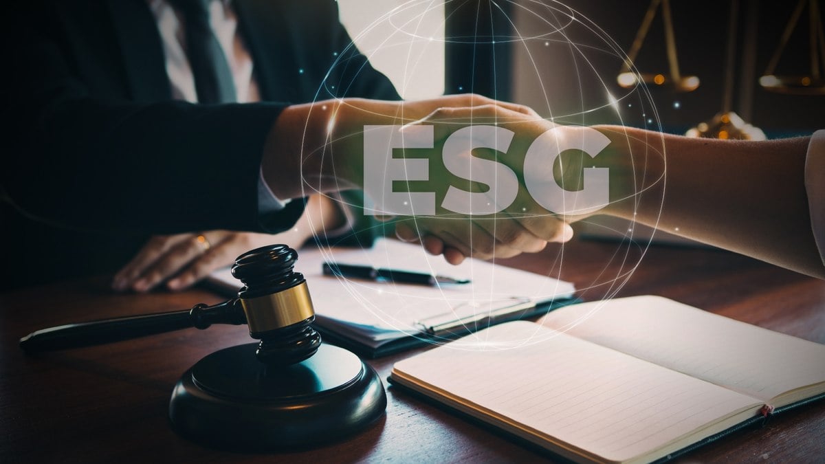 Regulamentação ESG cresce e traz desafios e oportunidades Regulamentação ESG cresce e traz desafios e oportunidades