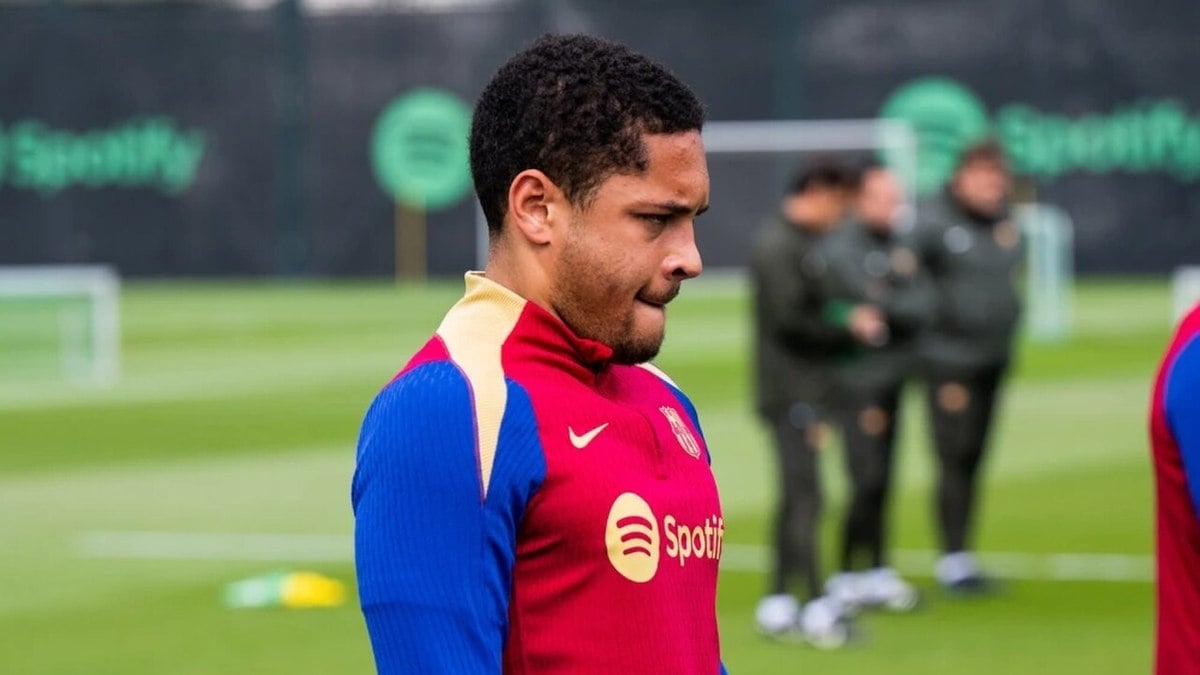 Palmeiras ficou perto de contratar Vitor Roque, mas negociação melou Palmeiras ficou perto de contratar Vitor Roque, mas negociação melou