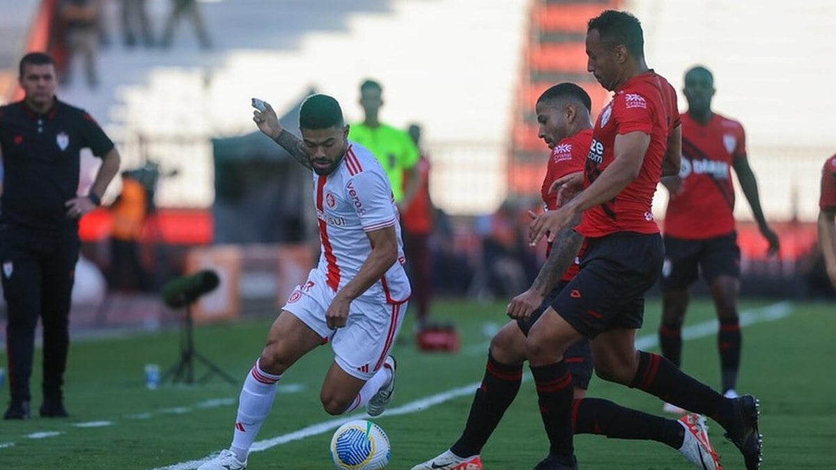 Lanterna Atlético-GO vence Internacional e acaba com jejuns Lanterna Atlético-GO vence Internacional e acaba com jejuns