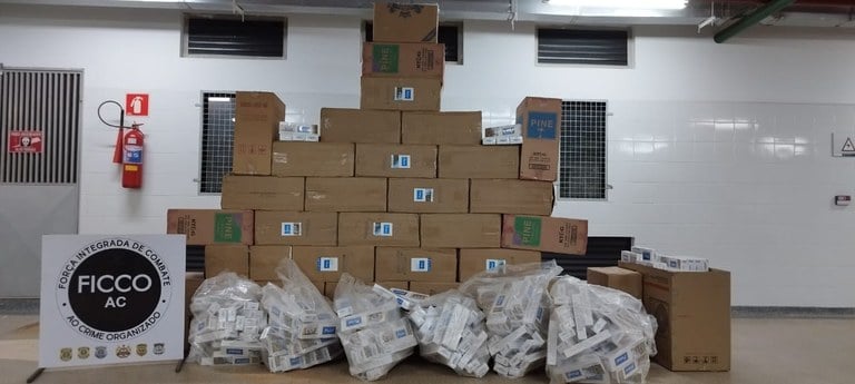 Cerca de 45 mil maços de cigarros são apreendidos em operação no Acre Cerca de 45 mil maços de cigarros são apreendidos em operação no Acre