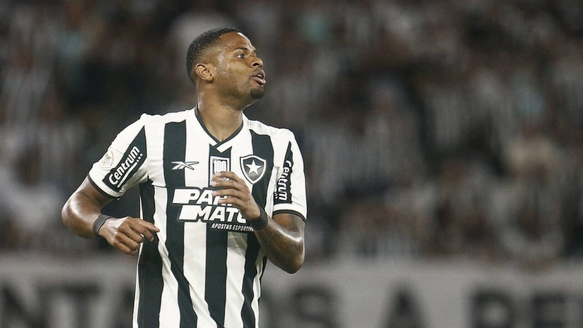 Júnior Santos pode retornar de lesão antes do previsto no Botafogo Júnior Santos pode retornar de lesão antes do previsto no Botafogo
