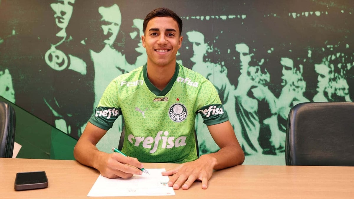 Palmeiras renova com Vitor Reis até 2028: ‘Espero ter muitas glórias’ Palmeiras renova com Vitor Reis até 2028: ‘Espero ter muitas glórias’