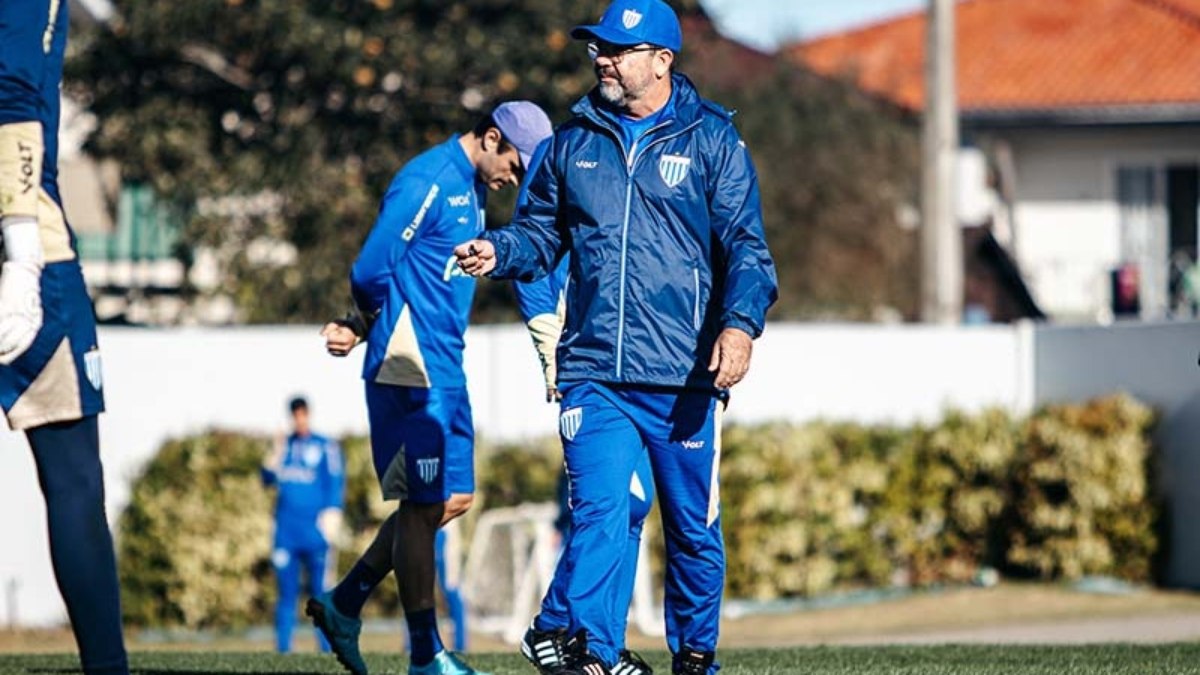 Adversário do Santos, Avaí tem equilíbrio defensivo como pilar na busca pelo acesso Adversário do Santos, Avaí tem equilíbrio defensivo como pilar na busca pelo acesso