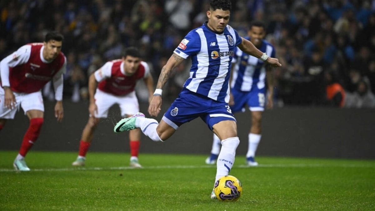 Bournemouth acerta contratação de Evanilson, do Porto Bournemouth acerta contratação de Evanilson, do Porto