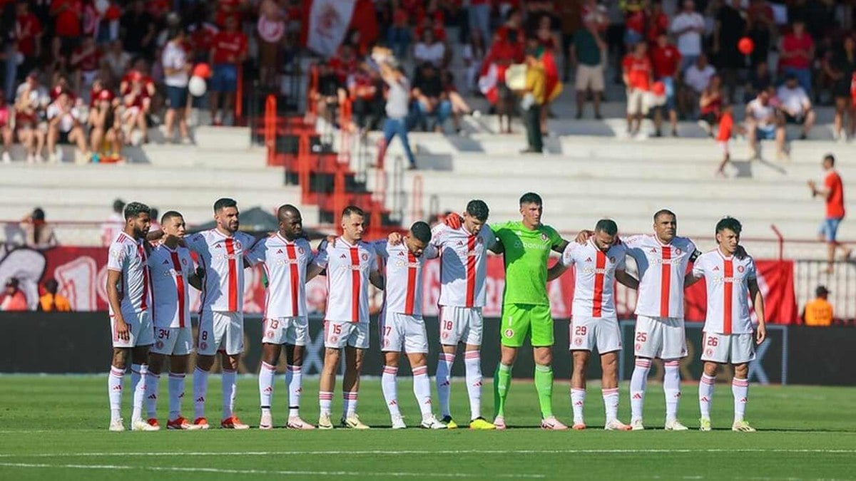 Roger Machado lamenta postura do Internacional em revés Roger Machado lamenta postura do Internacional em revés