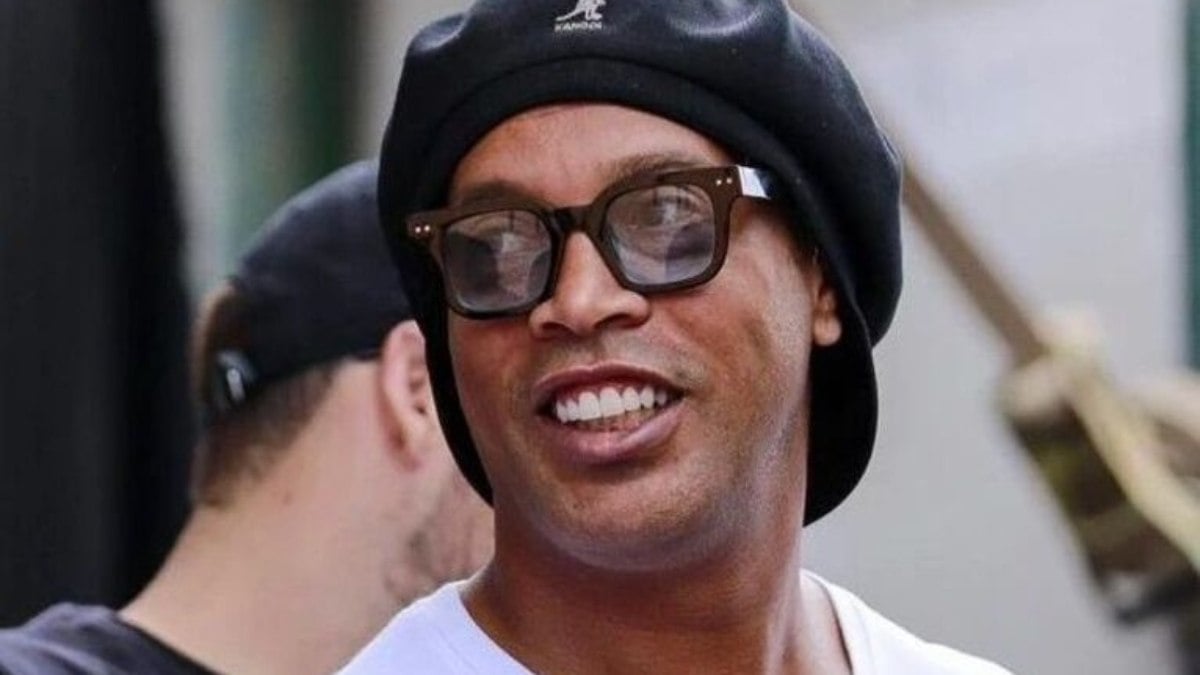 Ronaldinho Gaúcho manda recado para filho após anuncio em novo clube Ronaldinho Gaúcho manda recado para filho após anuncio em novo clube