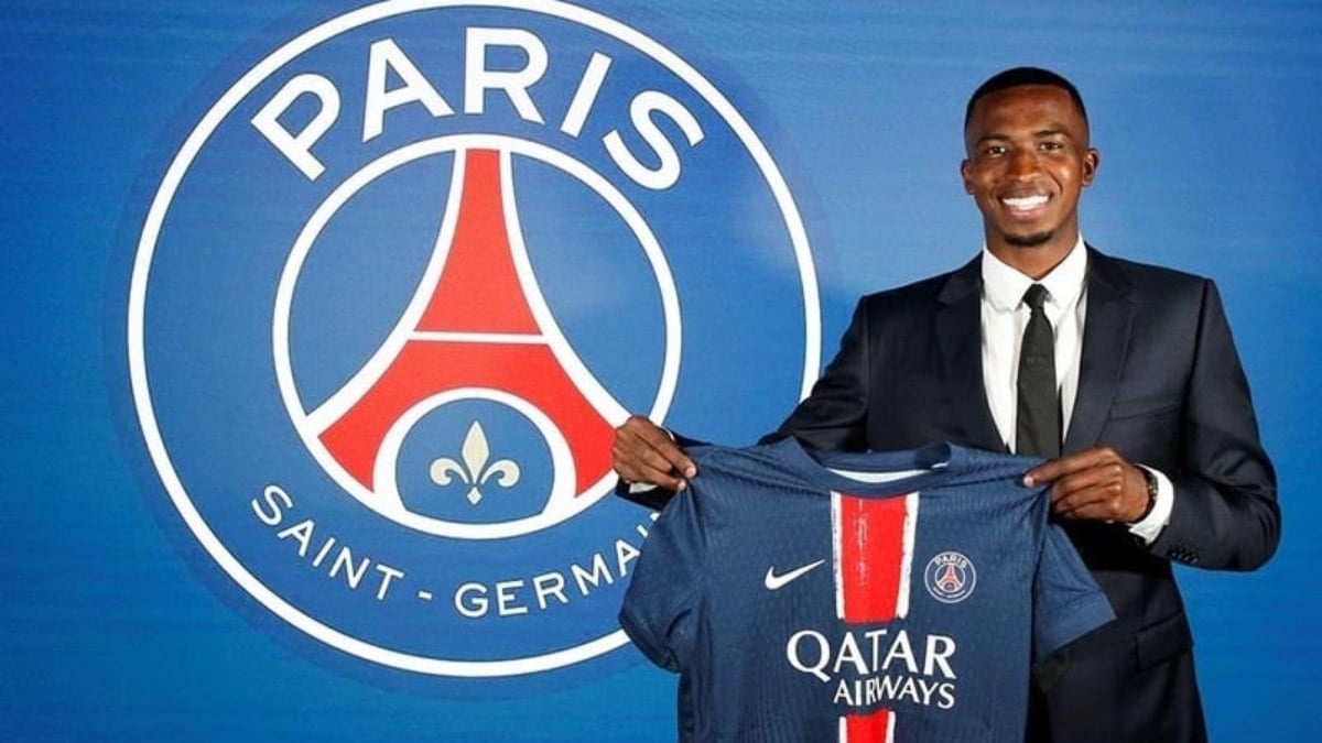 PSG anuncia a contratação do zagueiro equatoriano Willian Pacho PSG anuncia a contratação do zagueiro equatoriano Willian Pacho