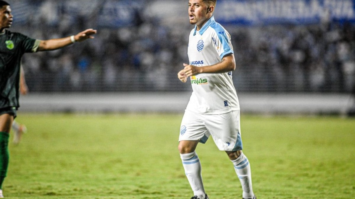 Com chances de rebaixamento e classificação, Foguinho fala em ‘duas finais’ para o CSA nas últimas rodadas da Série C Com chances de rebaixamento e classificação, Foguinho fala em ‘duas finais’ para o CSA nas últimas rodadas da Série C