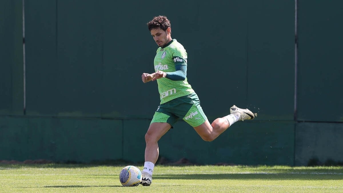 STJD confirma pena mínima de Veiga, do Palmeiras, que pode enfrentar o Athletico