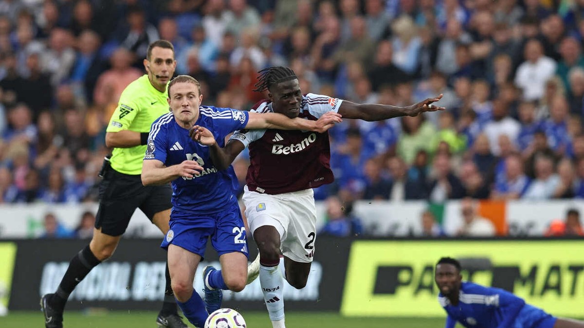 Aston Villa bate Leicester fora de casa Aston Villa bate Leicester fora de casa
