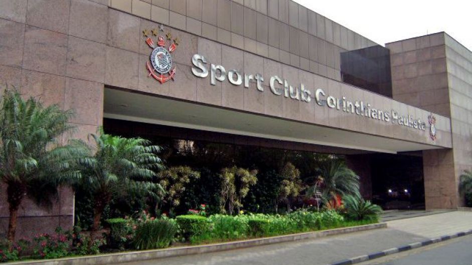 Corinthians se diz surpreso com suposto envolvimento de facção criminosa em contratos Corinthians se diz surpreso com suposto envolvimento de facção criminosa em contratos
