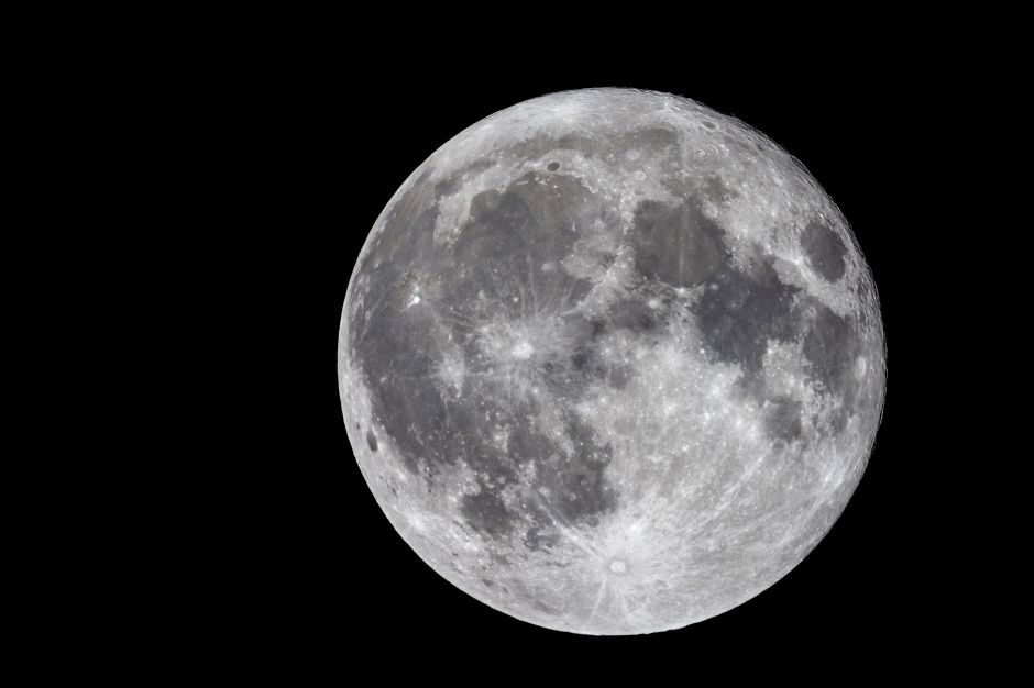 Após Superlua azul, ocultação lunar será visível nesta terça (20); entenda Após Superlua azul, ocultação lunar será visível nesta terça (20); entenda