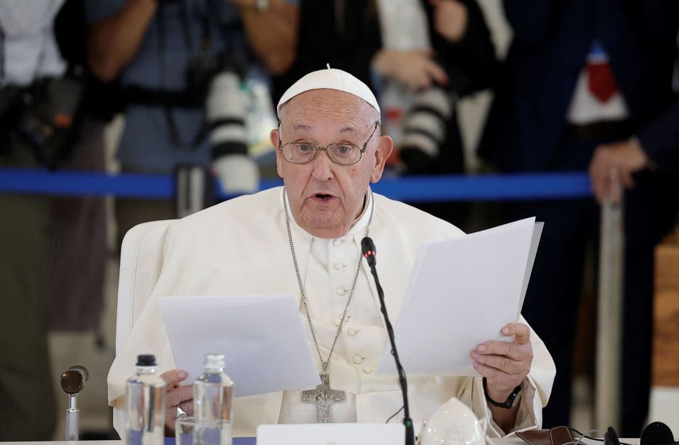 Papa Francisco diz que recusar ajuda a imigrantes é “pecado grave” Papa Francisco diz que recusar ajuda a imigrantes é “pecado grave”