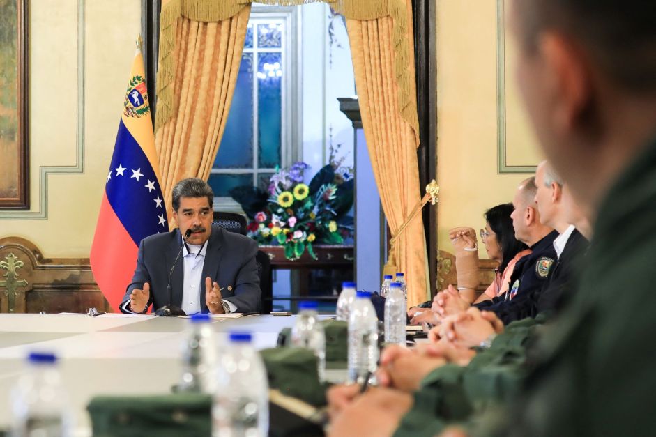 Suprema Corte da Venezuela tem maioria de votos para o partido de Maduro, diz especialista à CNN Suprema Corte da Venezuela tem maioria de votos para o partido de Maduro, diz especialista à CNN