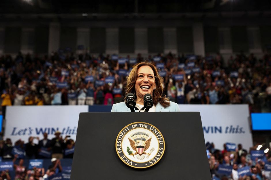 Veja bastidores do rápido lançamento de Kamala Harris como candidata nos EUA Veja bastidores do rápido lançamento de Kamala Harris como candidata nos EUA