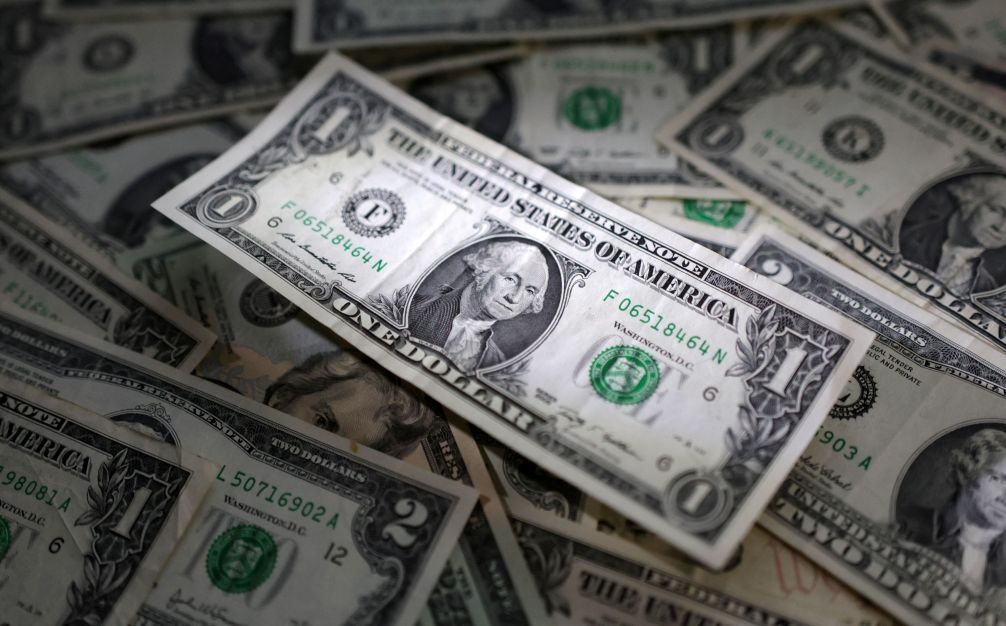 Dólar abre em alta com mercado à espera de discurso de Powell Dólar abre em alta com mercado à espera de discurso de Powell