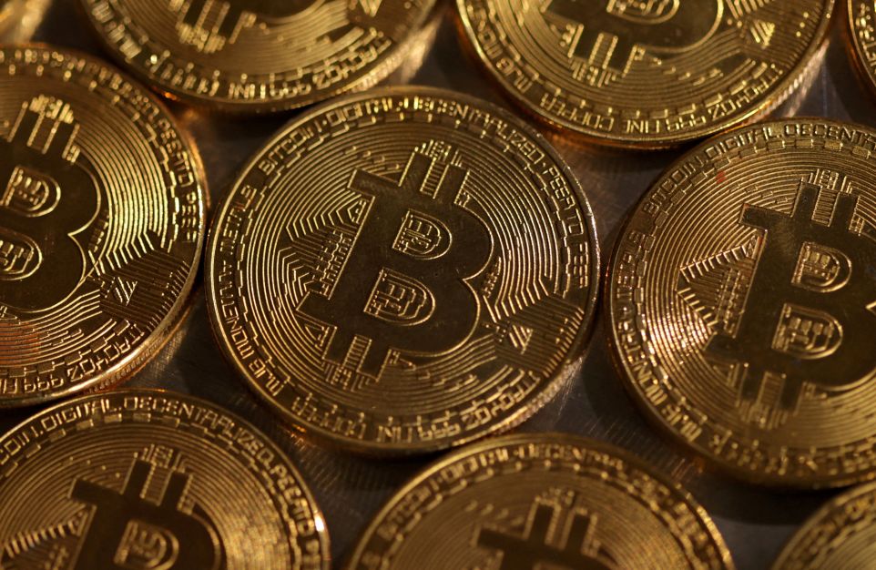 Bitcoin estende queda e se descola de positivo nos mercados globais Bitcoin estende queda e se descola de positivo nos mercados globais