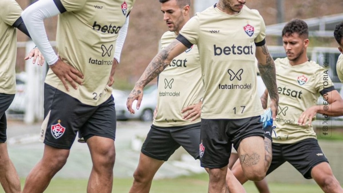 Vitória encara Atlético Goianiense para manter chama da permanência acesa Vitória encara Atlético Goianiense para manter chama da permanência acesa