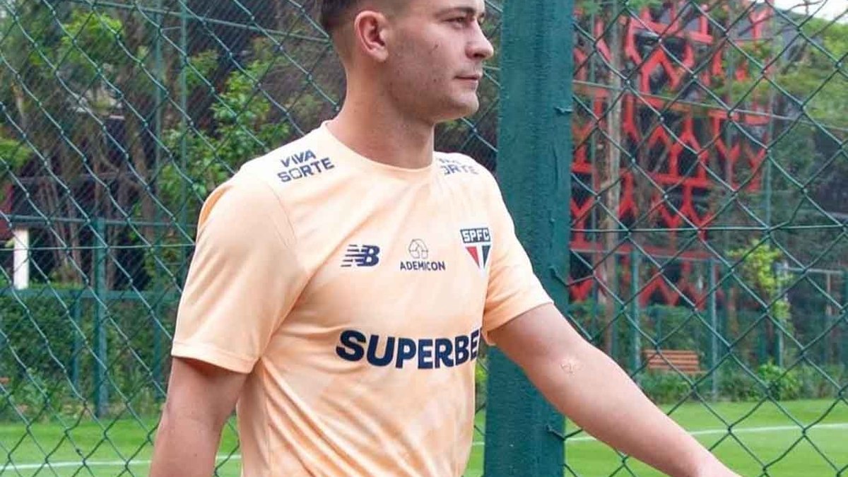 Santiago Longo se apresenta e cita características Santiago Longo se apresenta e cita características