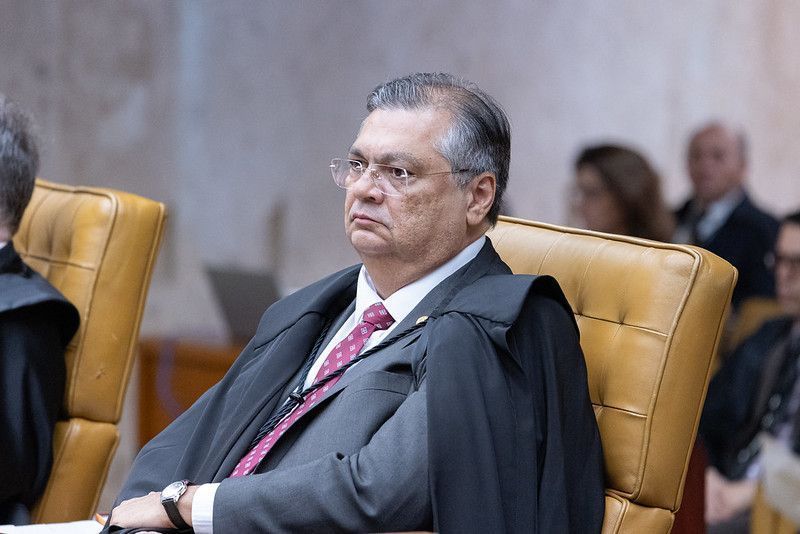 Dino dá 60 dias para CGU ampliar levantamento de municípios que mais receberam emendas Dino dá 60 dias para CGU ampliar levantamento de municípios que mais receberam emendas