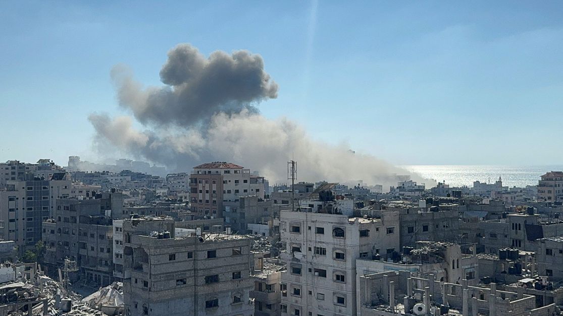 Ataque israelense em escola deixa pelo menos 22 mortos em Gaza, diz autoridade local Ataque israelense em escola deixa pelo menos 22 mortos em Gaza, diz autoridade local