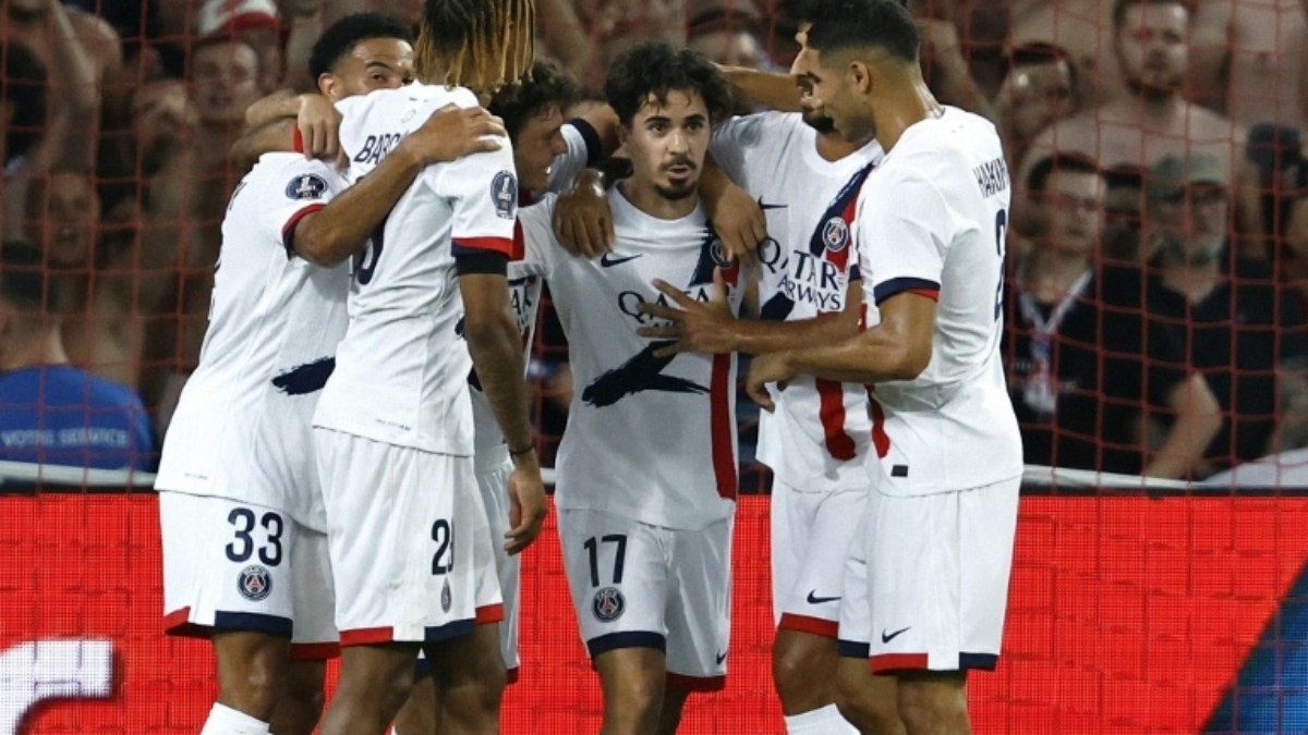 PSG vence Lille e se isola na liderança do Campeonato Francês
