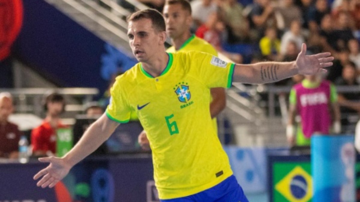 Brasil faz 9 a 1 na Tailândia e avança na 1ª posição na Copa do Mundo de Futsal Brasil faz 9 a 1 na Tailândia e avança na 1ª posição na Copa do Mundo de Futsal
