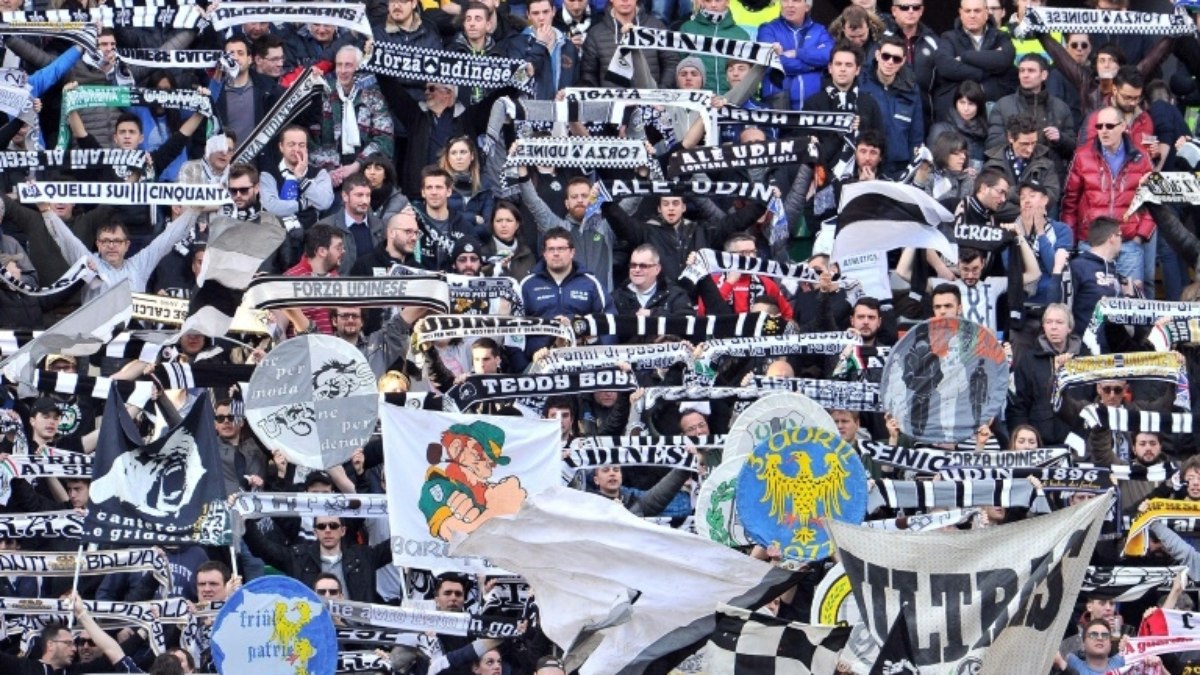 Udinese vence Parma de virada e é líder do Campeonato Italiano Udinese vence Parma de virada e é líder do Campeonato Italiano