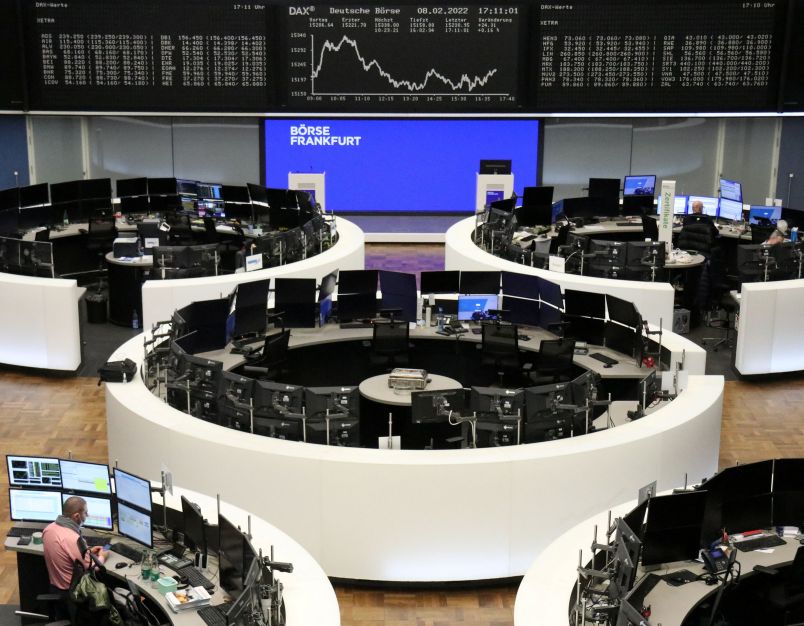 Bolsas da Europa operam em baixa à espera de dados de emprego nos EUA Bolsas da Europa operam em baixa à espera de dados de emprego nos EUA