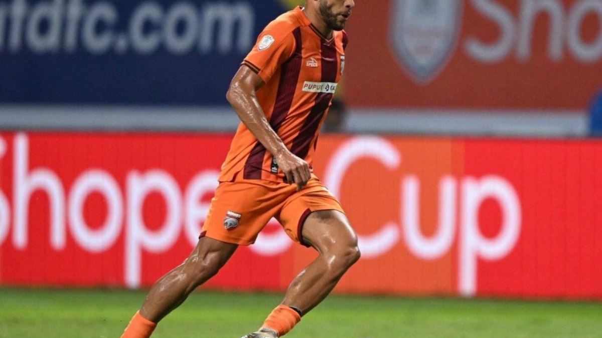 Ex-ABC, Berguinho é eleito para a seleção do mês na Indonésia Ex-ABC, Berguinho é eleito para a seleção do mês na Indonésia