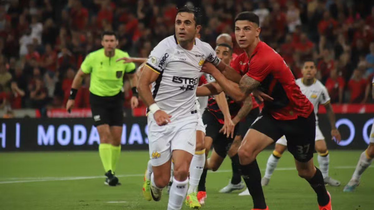 Partida entre Criciúma x Athletico tem horário alterado; entenda Partida entre Criciúma x Athletico tem horário alterado; entenda