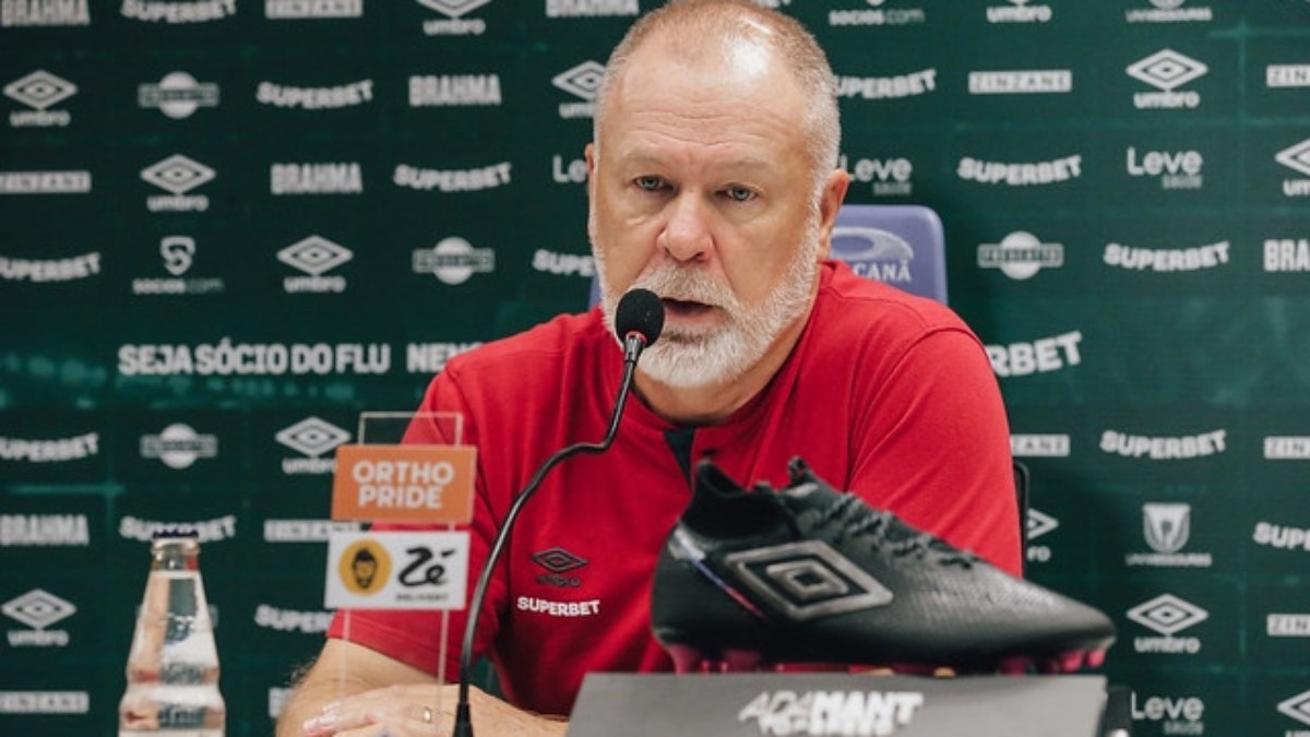 Apesar da derrota, Mano Menezes diz que Fluminense fez um jogo competitivo, e lamenta gol sofrido no final Apesar da derrota, Mano Menezes diz que Fluminense fez um jogo competitivo, e lamenta gol sofrido no final
