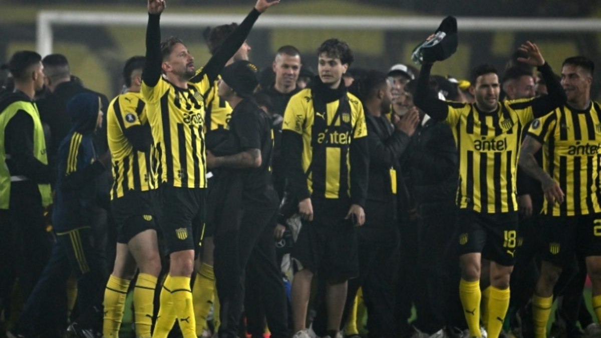Flamengo fica no 0 a 0 com Peñarol, que avança às semifinais da Libertadores Flamengo fica no 0 a 0 com Peñarol, que avança às semifinais da Libertadores