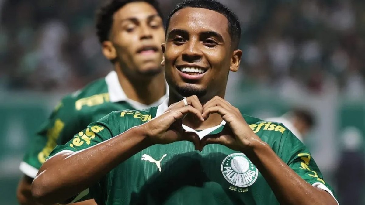 Palmeiras goleia Cruzeiro e é tricampeão Brasileiro sub-20 Palmeiras goleia Cruzeiro e é tricampeão Brasileiro sub-20