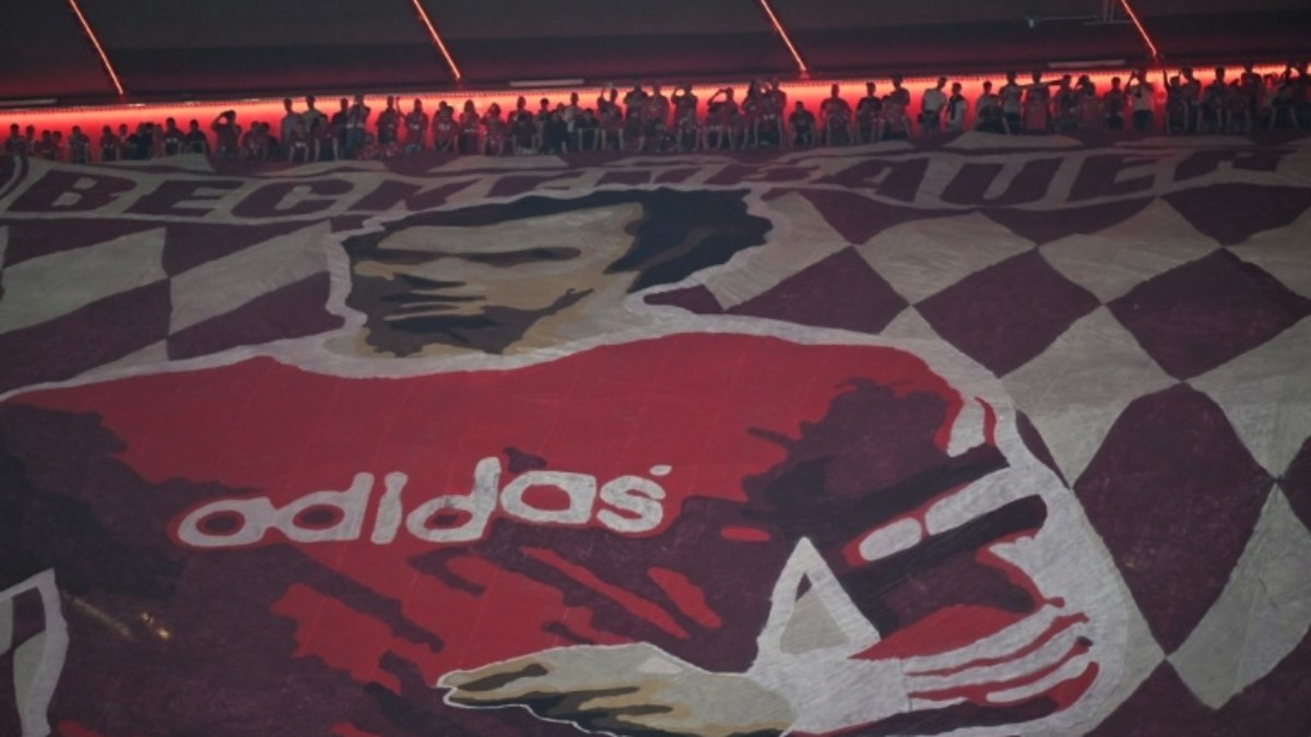 Rua próxima à Allianz Arena será rebatizada em homenagem a Beckenbauer Rua próxima à Allianz Arena será rebatizada em homenagem a Beckenbauer