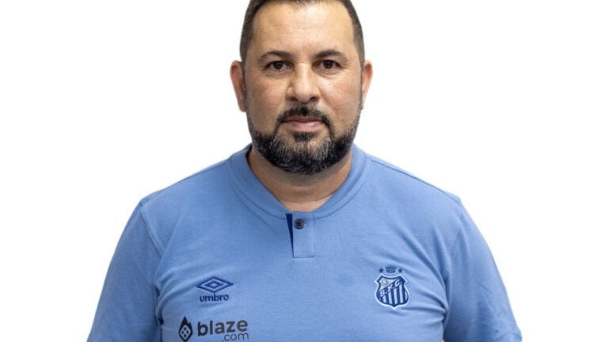 Santos apresenta Caio Couto como técnico das Sereias da Vila Santos apresenta Caio Couto como técnico das Sereias da Vila