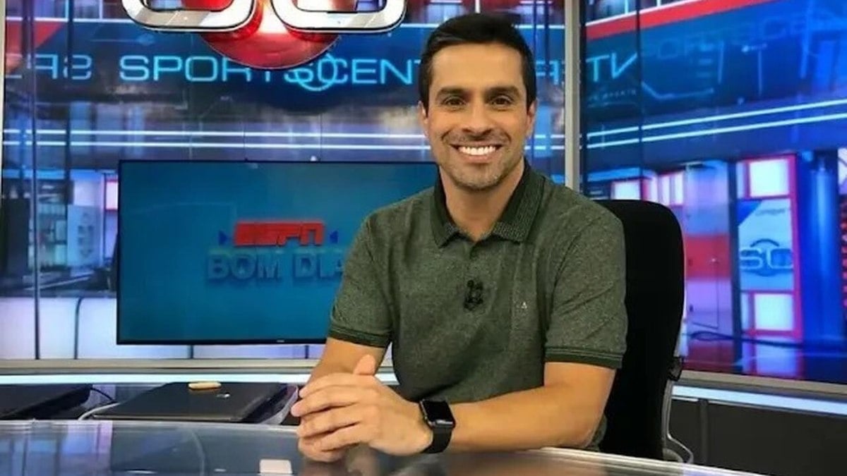 Apresentador renova contrato com a Disney e segue na ESPN Apresentador renova contrato com a Disney e segue na ESPN