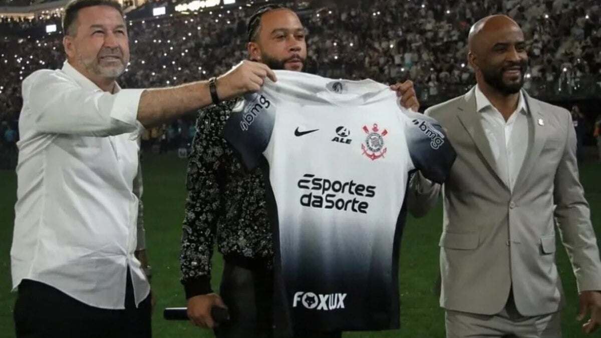 Quando Memphis Depay estará em condições ideais para estrear? Quando Memphis Depay estará em condições ideais para estrear?