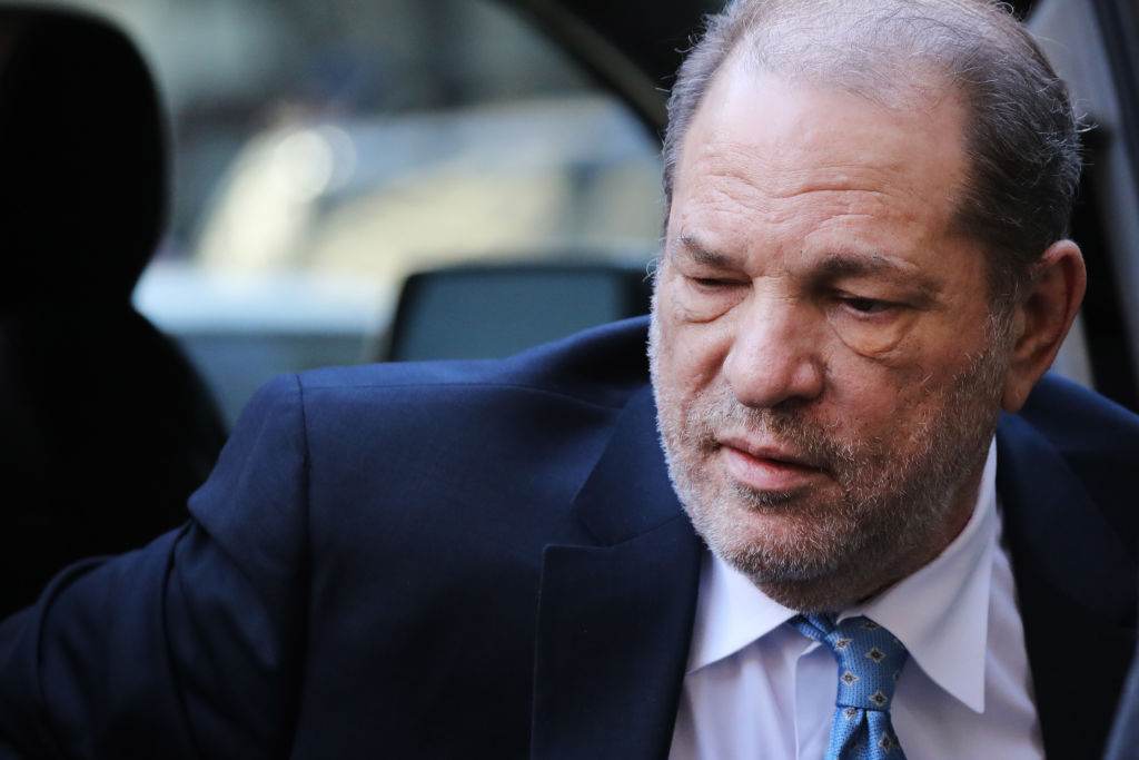 Promotores britânicos abandonam denúncia contra Harvey Weinstein Promotores britânicos abandonam denúncia contra Harvey Weinstein