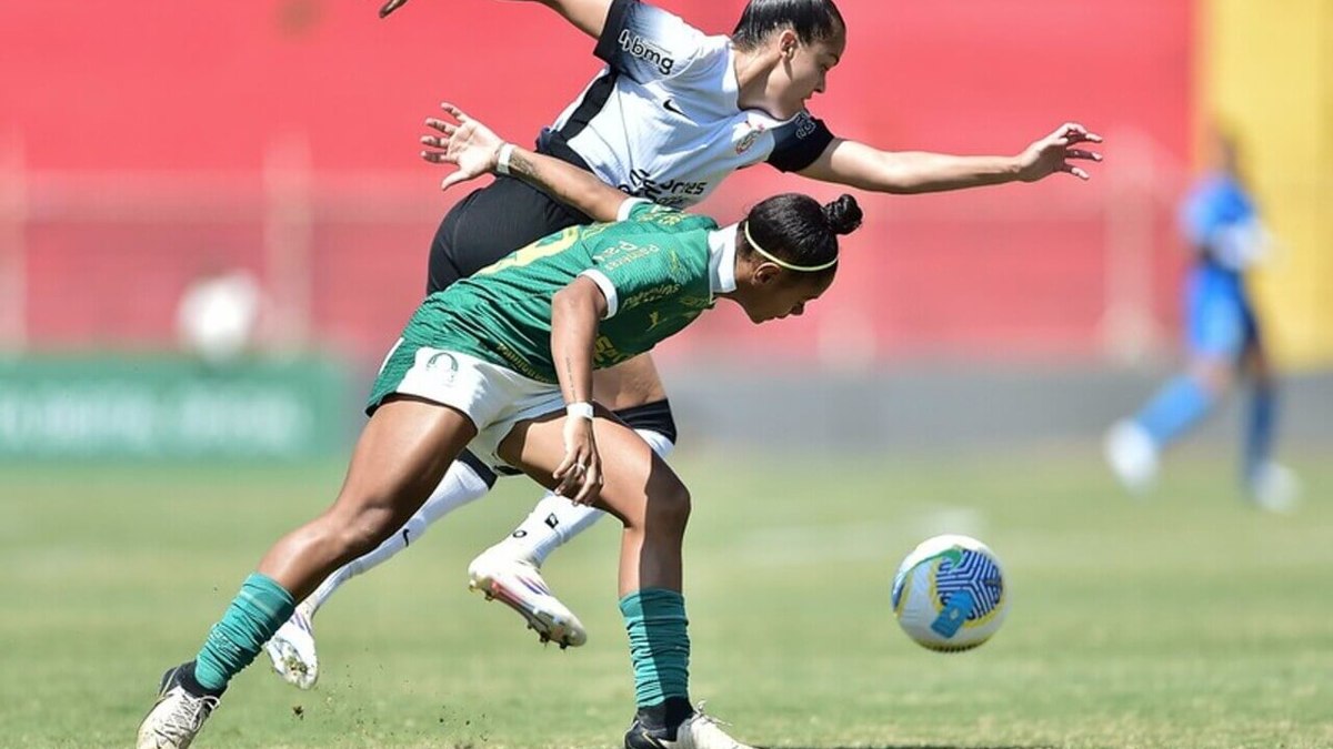 Corinthians vira para cima do Palmeiras e sai na frente das semis do Brasileirão Feminino Corinthians vira para cima do Palmeiras e sai na frente das semis do Brasileirão Feminino