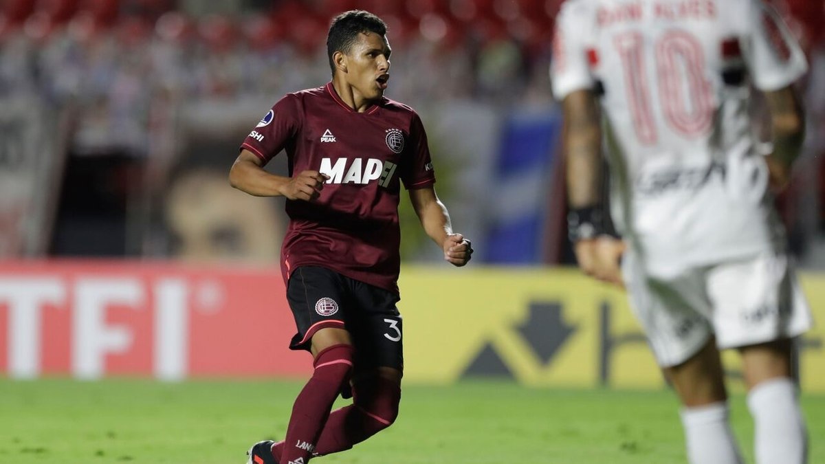 Internacional acerta a contratação do lateral-direito Braian Aguirre Internacional acerta a contratação do lateral-direito Braian Aguirre