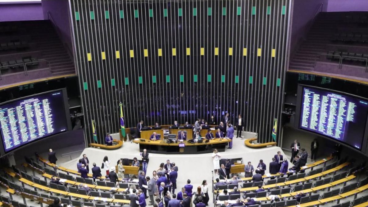 Câmara dos Deputados aprova projeto que amplia desoneração da folha de pagamento Câmara dos Deputados aprova projeto que amplia desoneração da folha de pagamento