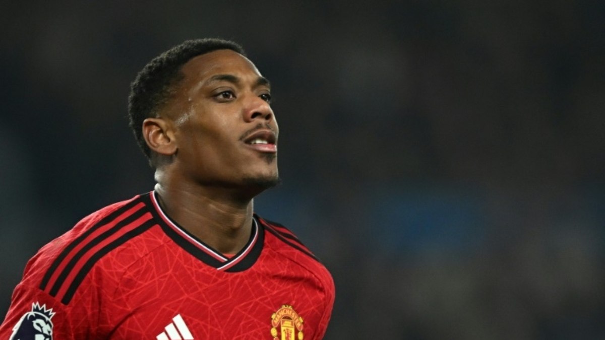 AEK Atenas anuncia contratação do francês Anthony Martial AEK Atenas anuncia contratação do francês Anthony Martial