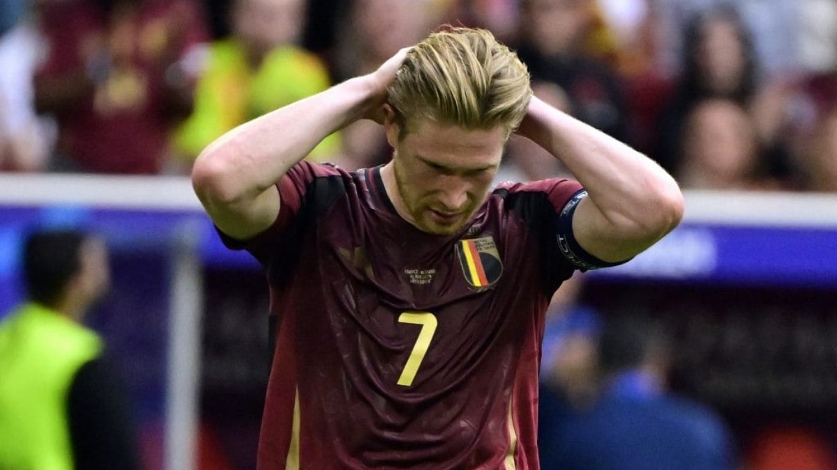 De Bruyne critica Fifa, Uefa e o calendário com a disputa do mundial: “Eles não se importam” De Bruyne critica Fifa, Uefa e o calendário com a disputa do mundial: “Eles não se importam”